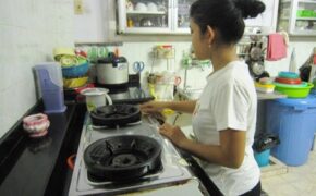 Giúp việc – nghề tay trái hấp dẫn của sinh viên