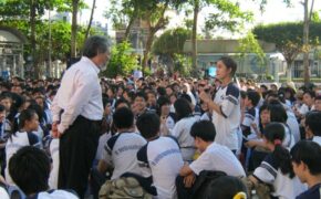 Báo động tình trạng nữ sinh bỏ nhà đi bụi vì… facebook