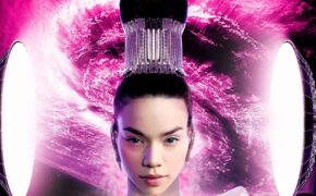 Hồ Ngọc Hà mời nhóm nhảy Hàn Quốc diễn trong live concert 2011