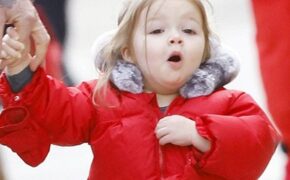 Ngắm cô con gái nhỏ đáng yêu của “bà Beck”