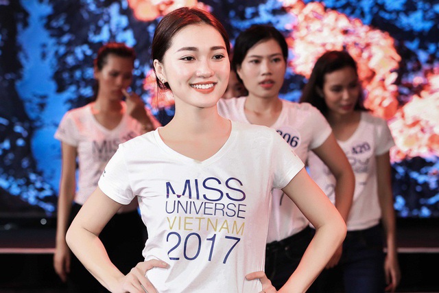 Soi nhan sắc mộc Mâu Thủy, Hoàng Thùy cùng dàn người đẹp bán kết Miss Universe - 12