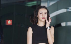 Cát Tường “chê” hot girl Mlee có làn da xấu