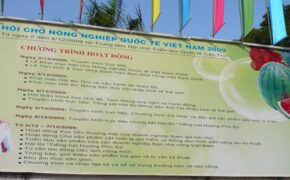 Hoa khôi trang sức “lỡ hẹn” với hoạt động từ thiện