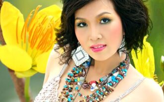 Ca sĩ Hoàng Dung: Giọng ca lạ…