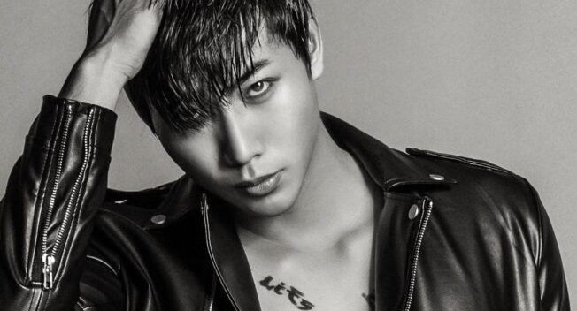 Giải vàng siêu mẫu Việt Nam “vén màn” thực hư chuyện cát xê mẫu nam