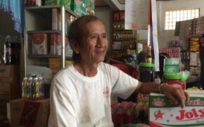 Lão nông dành tiền mua đất làm nghĩa trang cho người nghèo