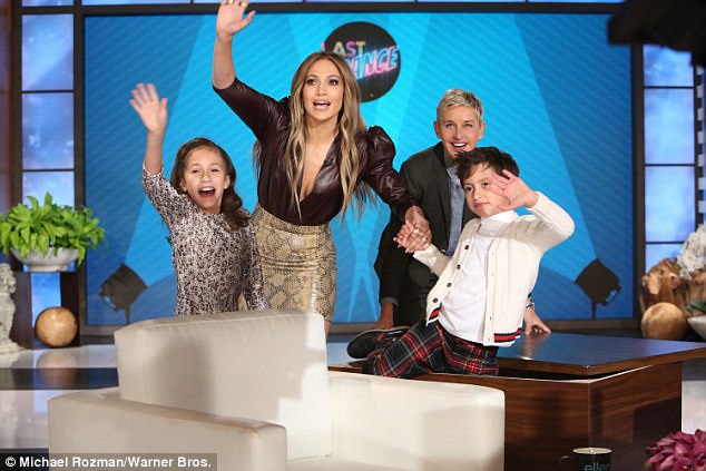  Jennifer Lopez đưa 2 con xinh đôi Emme và Max làm khách trong show truyền hình của MC đình đám Ellen DeGeneres 