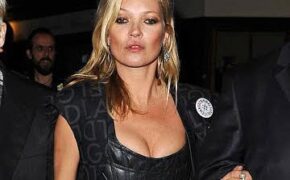 Kate Moss nổi loạn với thiết kế lưỡng tính