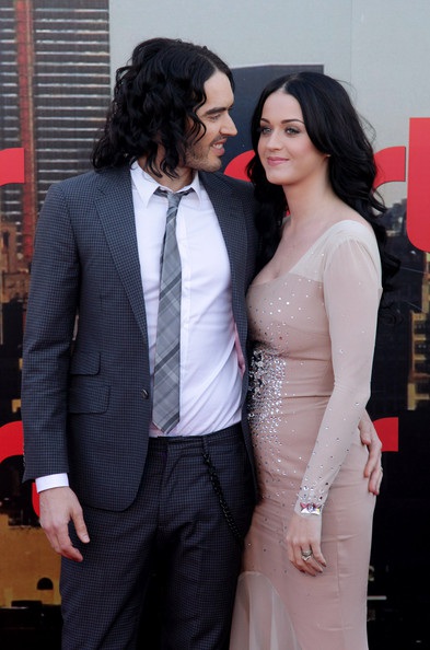 Katy Perry, Russell Brand: Hạnh phúc sánh đôi trên thảm đỏ - 15