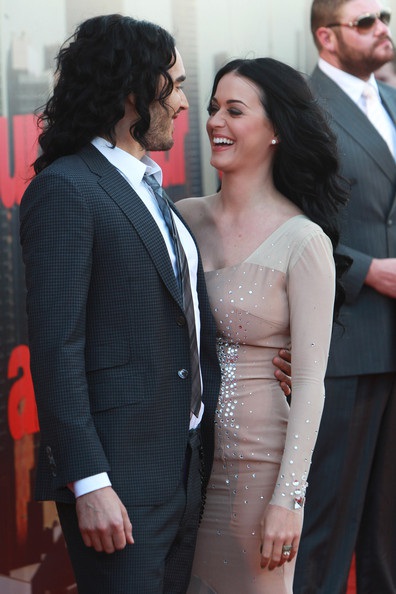 Katy Perry, Russell Brand: Hạnh phúc sánh đôi trên thảm đỏ - 5