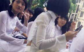 Khi học sinh làm đẹp quá đà