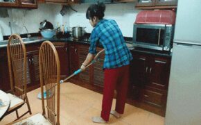 Gần Tết, sinh viên “chạy xô” giúp việc theo giờ