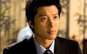 Lee Dong Gun sẽ đi bộ đội trong năm nay