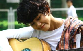 Nghệ sĩ nổi tiếng người Pháp “phải lòng” Lê Cát Trọng Lý