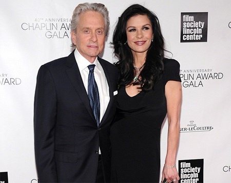 Michael Douglas và vợ trẻ Catherine Zeta-Jones