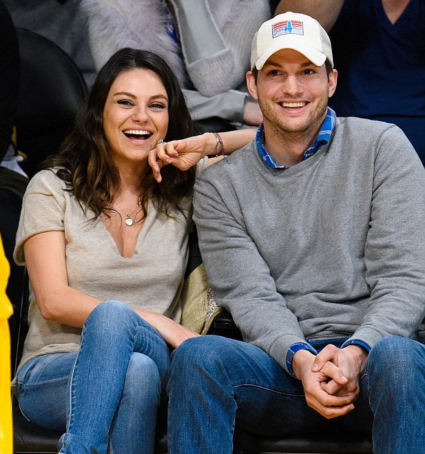 Mila Kunis và Ashton Kutcher đã làm đám cưới?