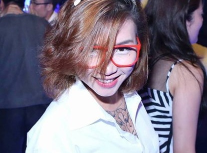 Gặp cô nàng sở hữu 30 hình xăm “khủng”