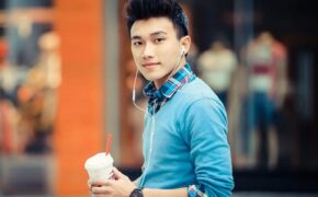 Các chàng điển trai tặng gì cho “một nửa thế giới”?