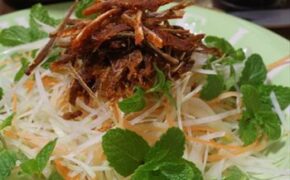 Nộm thịt bò khô