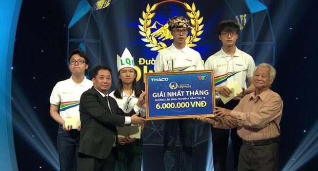 Nam sinh Lâm Đồng “lội ngược dòng” giành chức vô địch Tháng Olympia