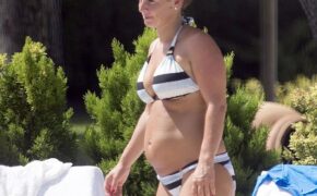 Coleen Rooney khoe bụng bầu lần 4