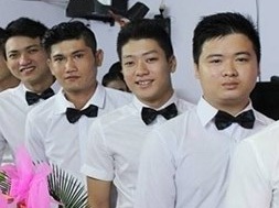 Đắng, ngọt cùng nghề “hot” của nam sinh