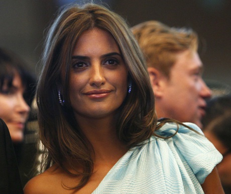 Penélope Cruz phủ nhận tin đồn “bầu bí” - 4