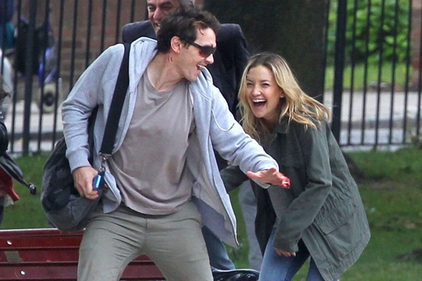 James Franco và Kate Hudson làm kẻ trộm trong “Người tốt”