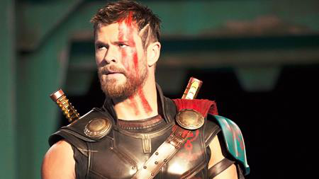 Ngoài hai gương mặt quen thuộc là Chris Hemsworth và Tom Hiddleston, “Thor: Ragnarok” còn có sự tham gia của nữ minh tinh Cate Blanchett trong vai nữ thần Hela và các khán giả đều đang nóng lòng chờ tới ngày 3/11, ngày ra mắt chính thức của “Thor: Ragnarok”