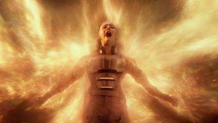 Sau màn cướp sân khấu ấn tượng trong “X-men: Apocalypse”, nhân vật Dark Phoenix gần như chắc chắn sẽ có một phần phim riêng nhưng phải tới gần đây các khán giả mới biết ngày ra mắt chính thức của “X-Men: Dark Phoenix” sẽ là ngày 2/11/2018