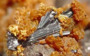 10 loại đá tuyệt đẹp nhưng kịch độc chết người