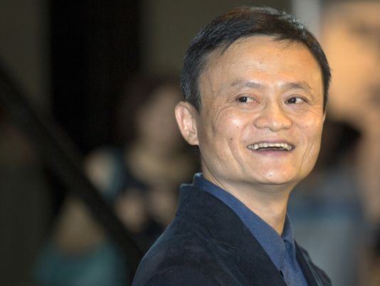 Jack Ma từng thúc giục các bậc phụ huynh nên thay đổi cách giáo dục con cái nếu không muốn chúng thất nghiệp trong tương lai