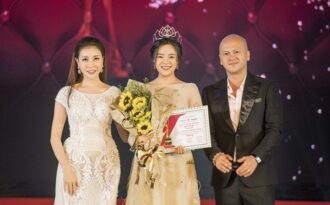 Hoa hậu Đại sứ Stella Chang được tôn vinh Top 10 Nữ doanh nhân Sắc Tâm Tài 2018