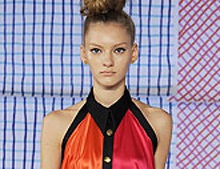 BST xuân hè 2009 của Pollini