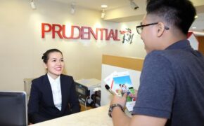 Mua bảo hiểm nhân thọ: Mua sự an tâm cho hiện tại lẫn tương lai
