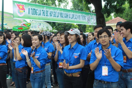 Các tân thủ khoa Hà Nội chung tay bảo vệ môi trường - 1