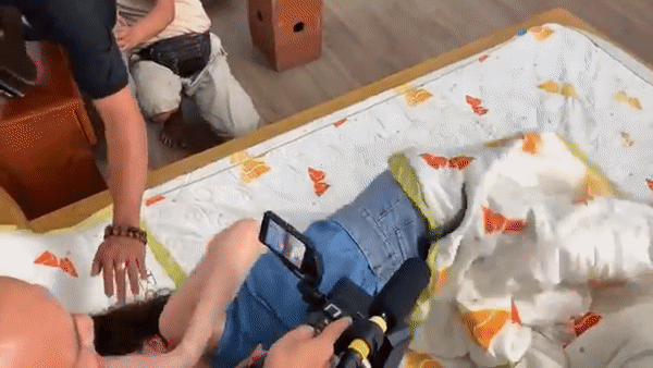 Quỳnh Nga la hét tung chăn tháo chạy vì rắn bò lồm cồm lên người