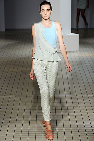 BST xuân hè của Richard Nicoll - 13