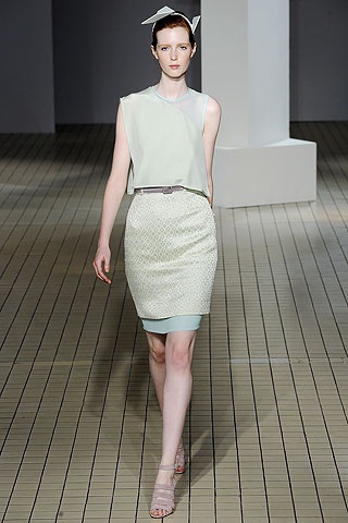 BST xuân hè của Richard Nicoll - 12