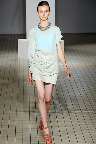 BST xuân hè của Richard Nicoll - 10