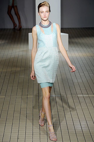 BST xuân hè của Richard Nicoll - 8