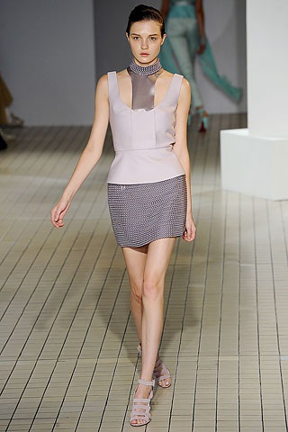 BST xuân hè của Richard Nicoll - 29