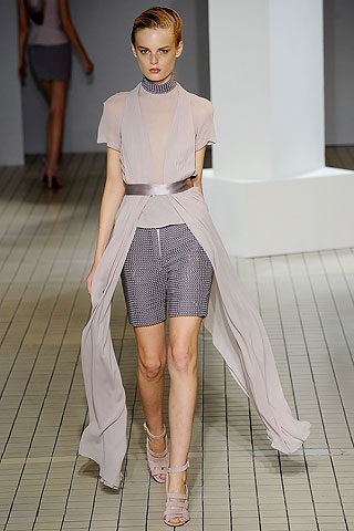 BST xuân hè của Richard Nicoll - 1