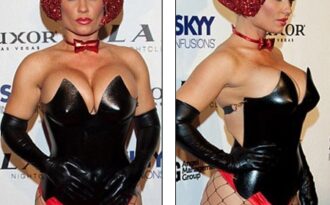 “Sao” tưng bừng dự tiệc hóa trang