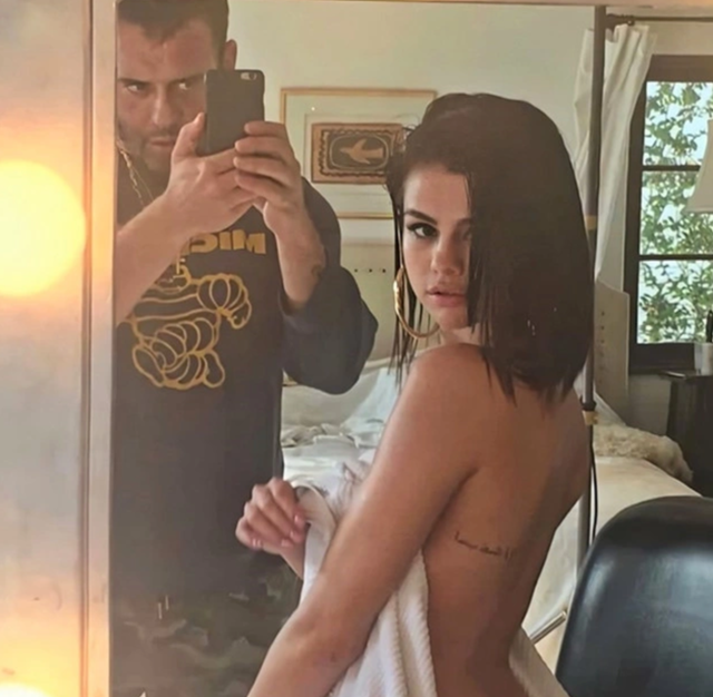 Ảnh bán “nude” của Selena Gomez được chia sẻ - 1