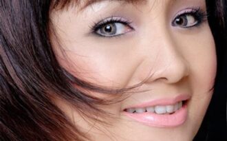 Cuộc sống êm đềm của người đẹp “Lá ngọc cành vàng”