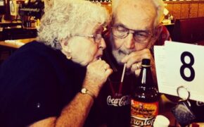 Ấm lòng những khoảnh khắc cho thấy tình yêu không có tuổi