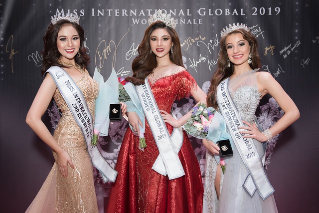 VĐV bóng chuyền Nguyễn Mỹ Huyền đăng quang Miss International Globe - 7