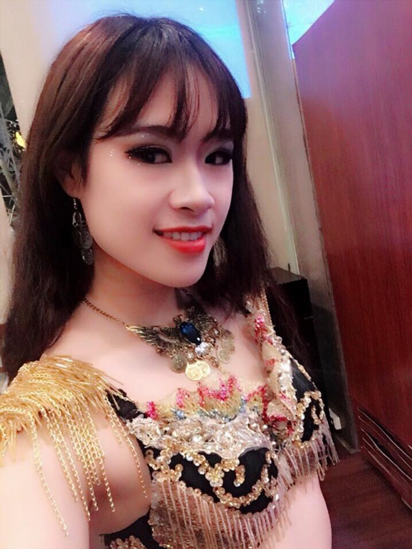  Theo Vân Anh, bellydance có học cả đời cũng không hết, nên phải đào sâu, tìm tòi và sáng tạo thì mới phát triển và thành công được. 