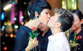 Xuân Lan bất ngờ… hôn môi Mr Đàm